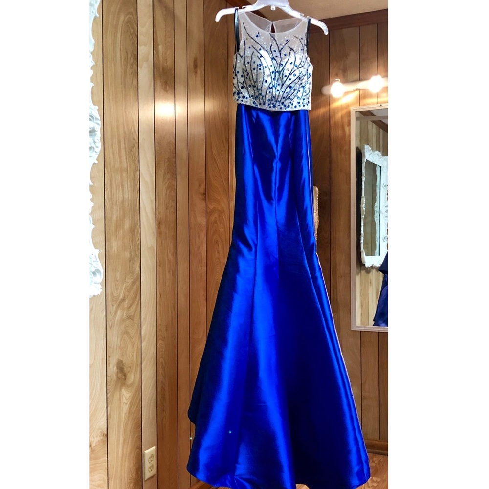 Prom Dress/ Formal Gown